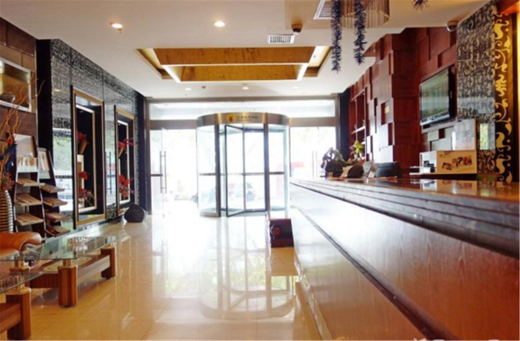 Jitai - People's Square Branch Hotel