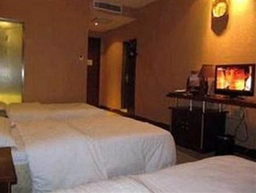 Jitai - People's Square Branch Hotel